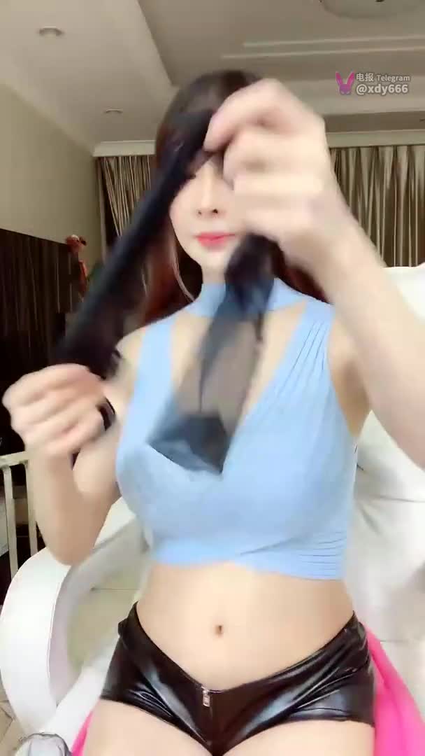 第三集极品好身材美女棒棒插逼与狼友互动视频 new